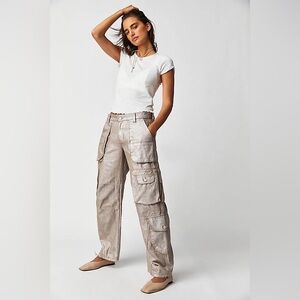 NWT Free People We The Free Lap Of Luxury Barrel Cargo Jeans Metallic size 25